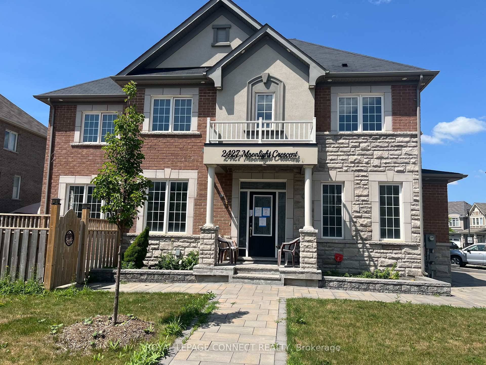 Beautiful Detached Home In Seaton Community.