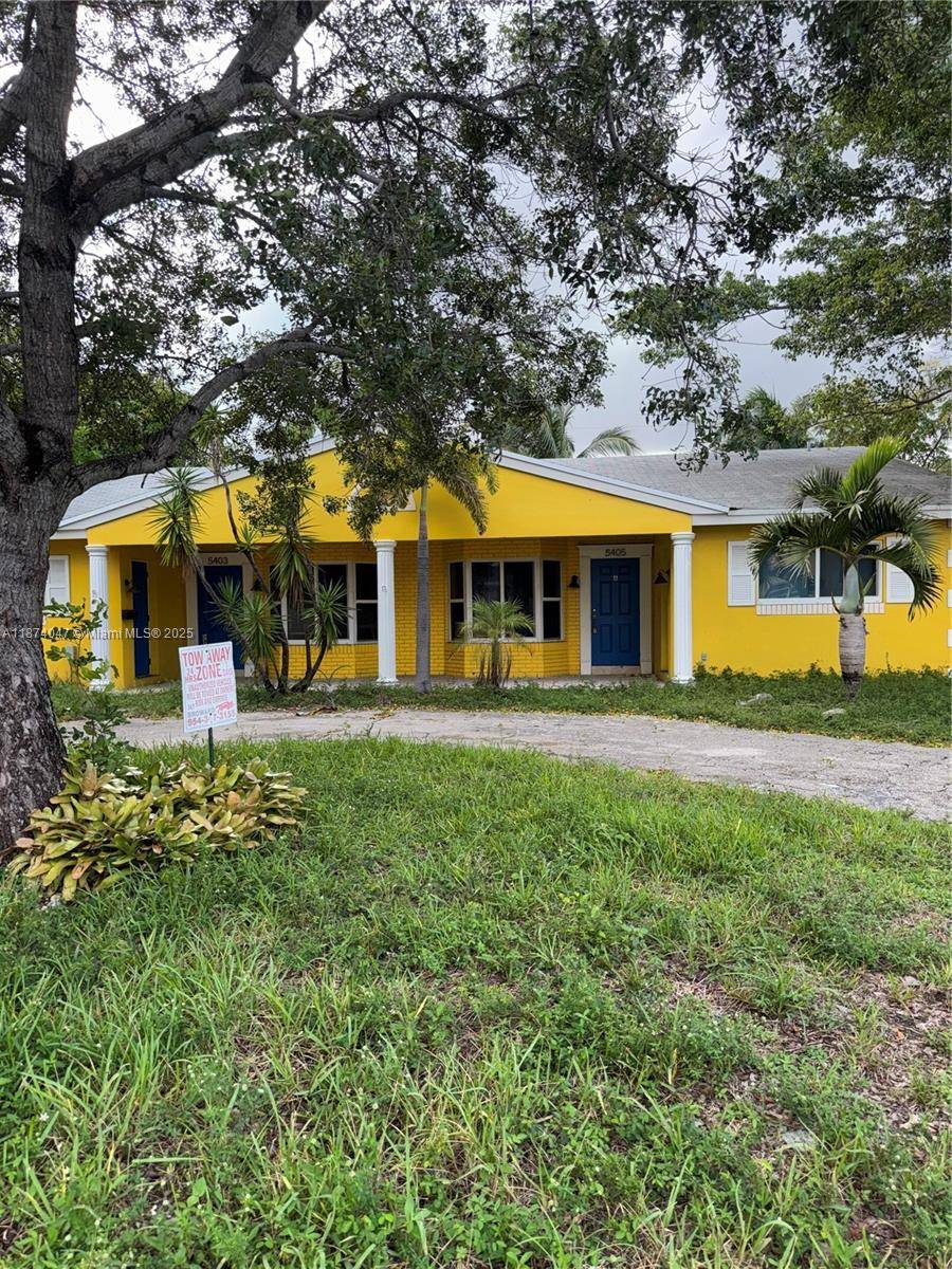 Investor alert ! Large attached duplex each side 3BR 2BA currently an abandoned construction site with possible unpermitted work buyer to verify.