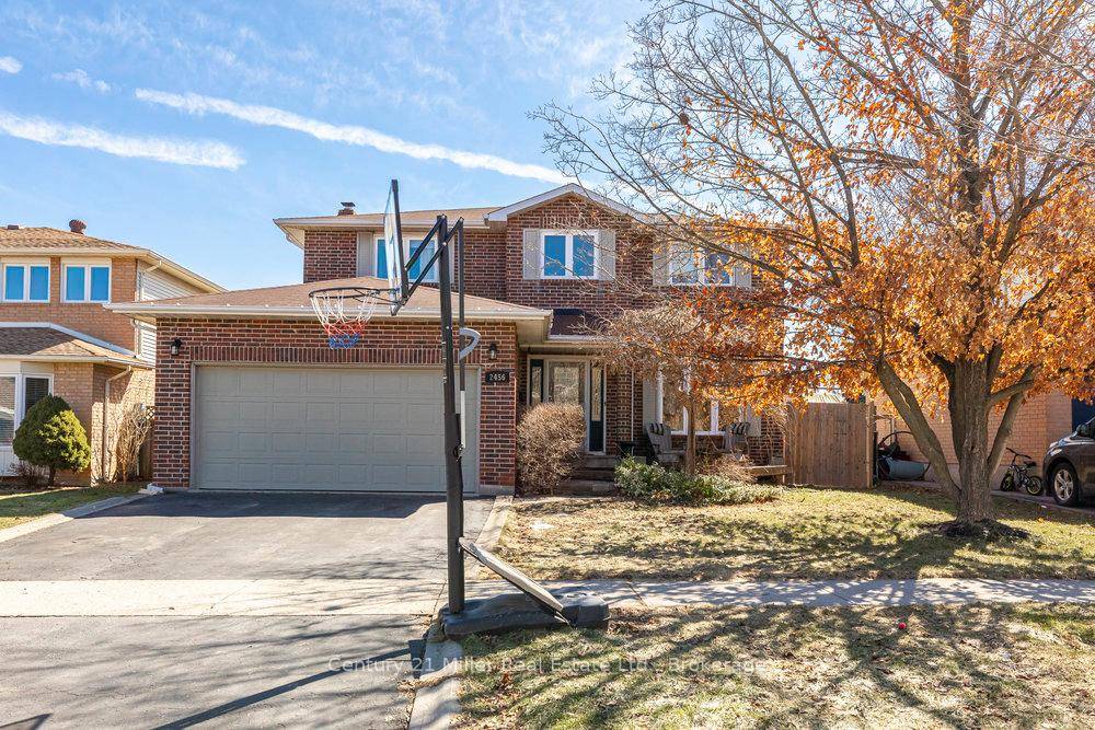 Great Family Home in Desirable Brant Hills !