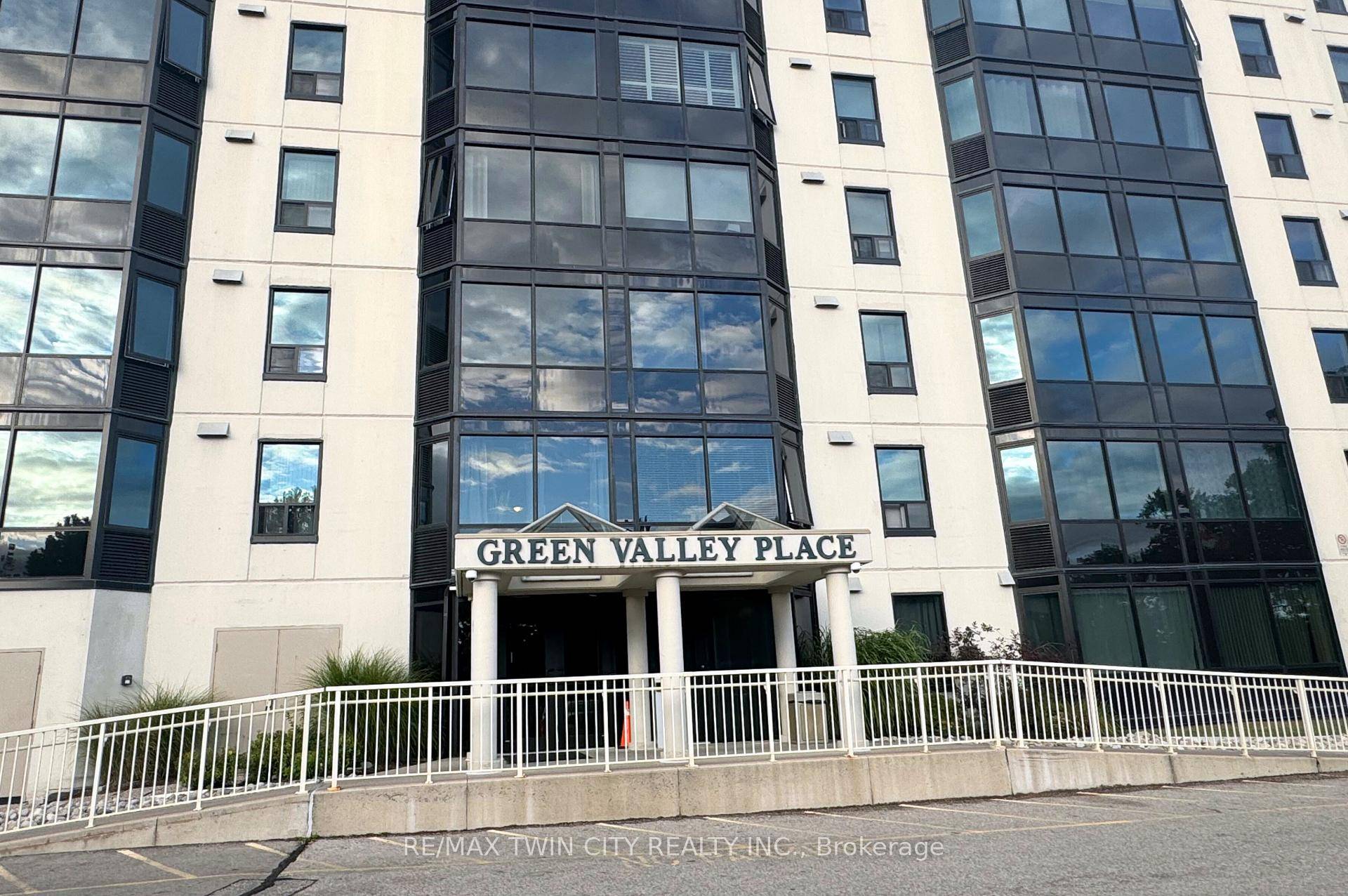 Welcome home to 1605 35 Green Valley Drive, a stylish 2 bed, 1.