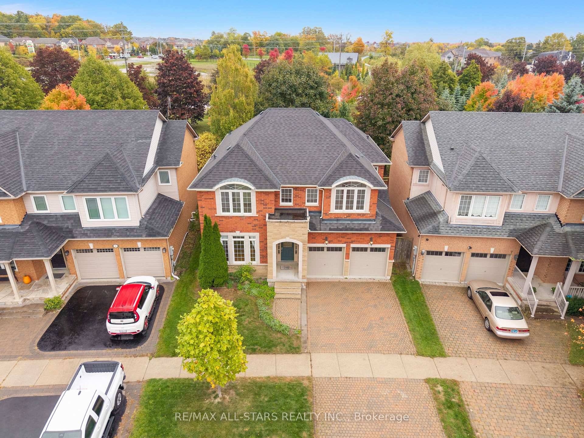 Welcome to 9 Wood Thrush Avenue a spacious, rarely available 5 bedroom executive home located in Markham's family friendly, Legacy neighbourhood sitting on a premium, mature, pie shaped lot backing ...