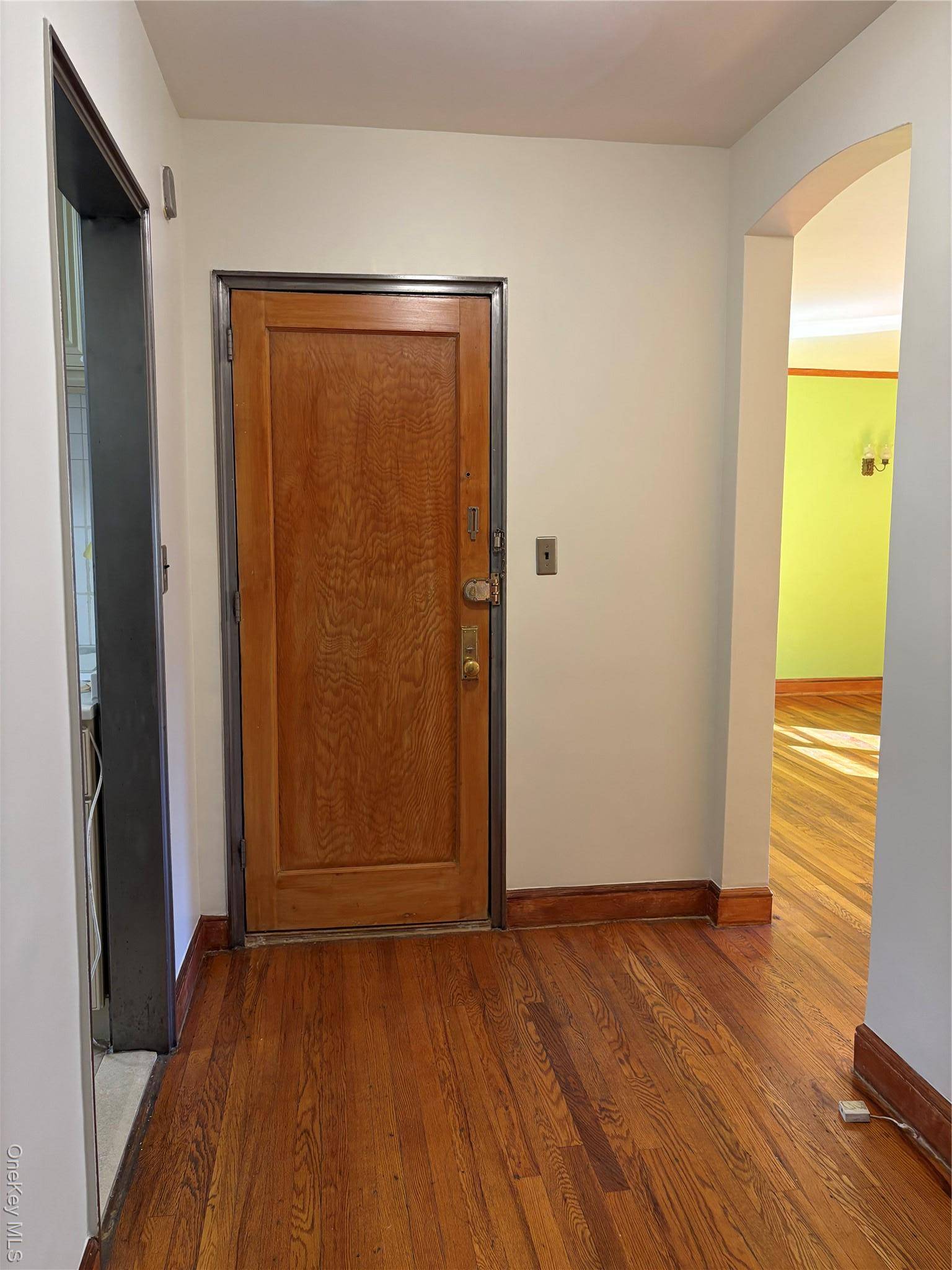 Discover this beautifully maintained, spacious 2 bedroom apartment in the desirable Garden Bay Manor community in Astoria Heights.