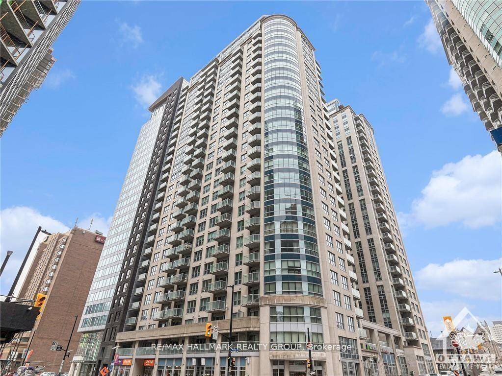 Experience the vibrant lifestyle of downtown Ottawa with this modern condo, located just steps from the Byward Market, Supermarket shopping, University of Ottawa, Parliament Hill, National Gallery, Rideau Mall, amp ...