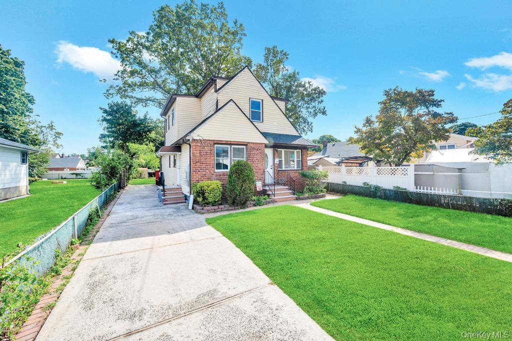 Charming Exp Cape in Roosevelt, Newly Renovated Cape that blends space, comfort, and practicality.