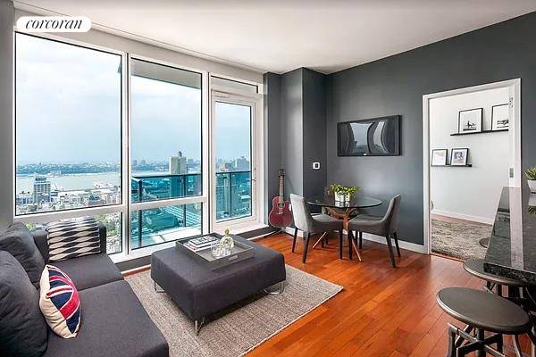 HUGE PRIVATE TERRACE WITH HUDSON RIVER VIEWS March Move in Icon is like no rental residence ever built.