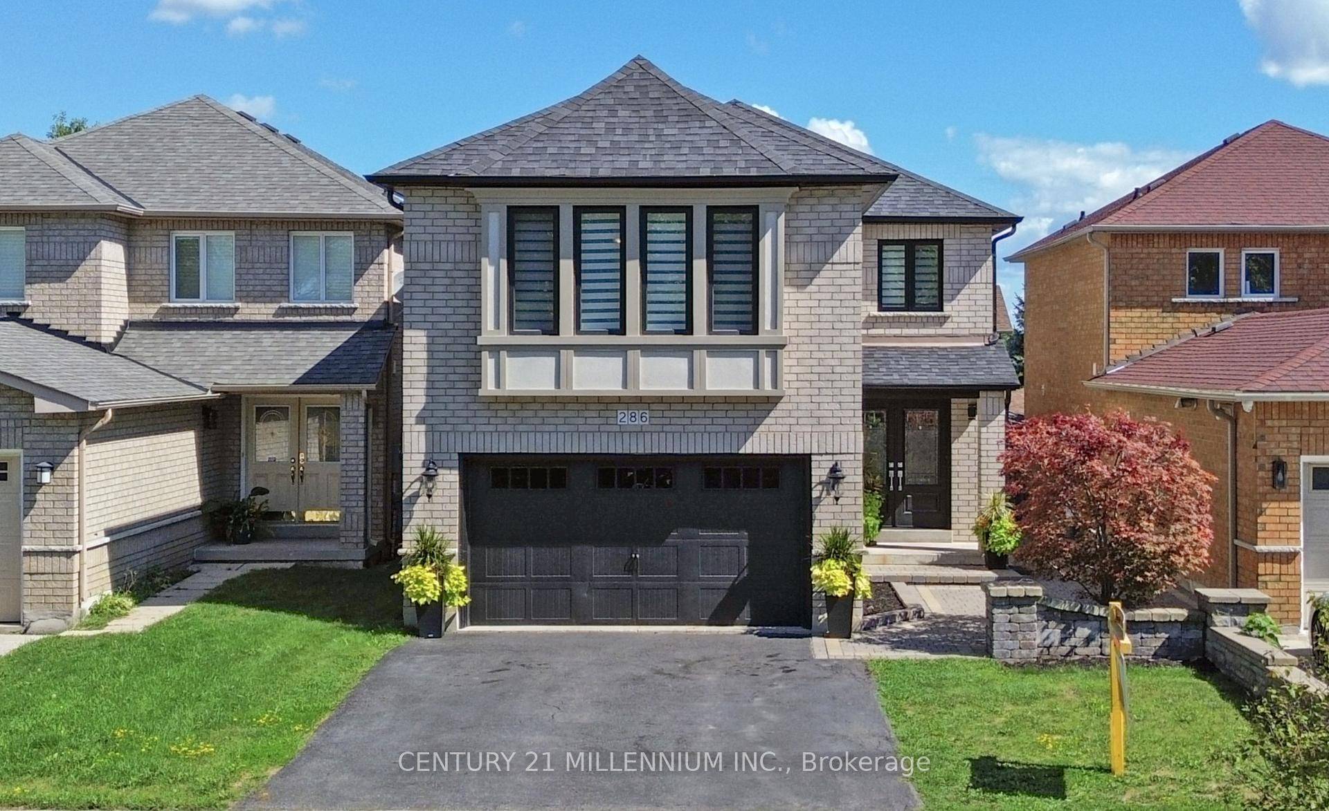 Amazing spacious 4 Bedroom, 5 Bathroom Detached Home with 2 Car Garage in High Demand Area of Elder Mills, Woodbridge, Renovated and well maintained 2690 sqft home features a Walk ...