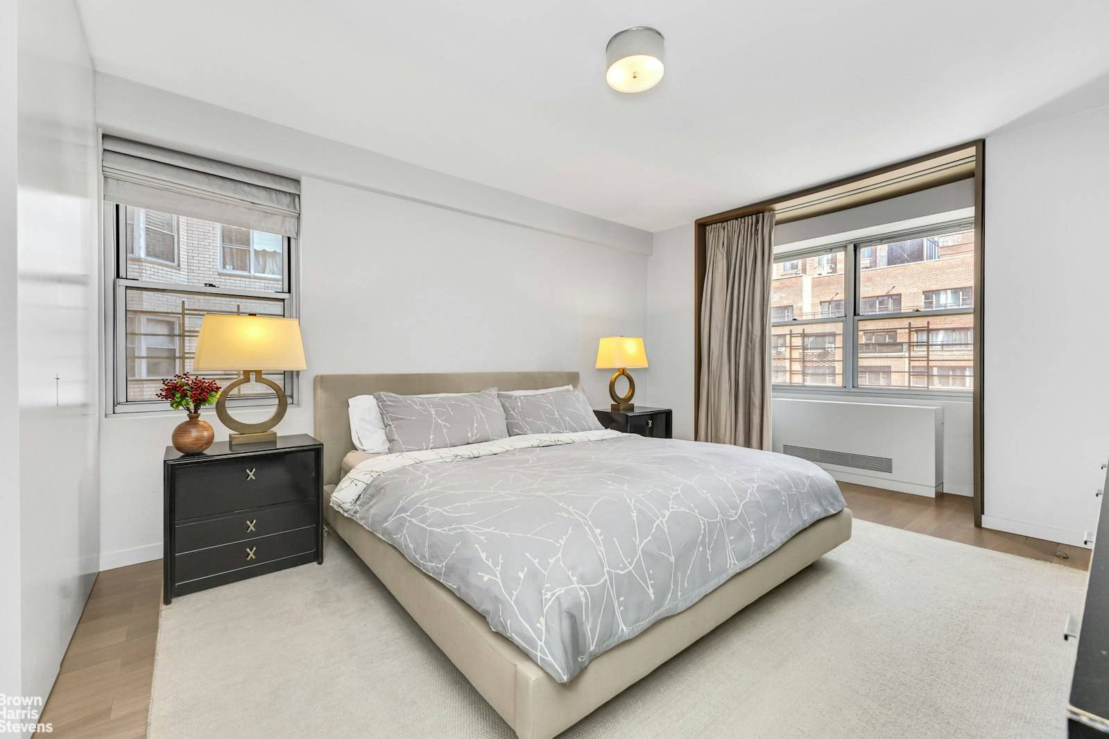 Welcome to this exceptional gem in Plaza 400, a rarely available combined L amp ; M apartment, offering a spacious 3 bedroom, 3 bath home that has been beautifully renovated ...