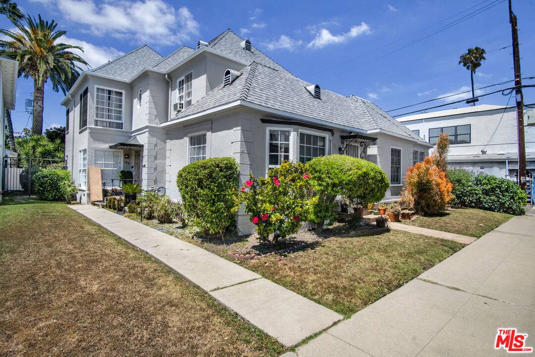 137  N Flores St 5BR Beverly Grove La