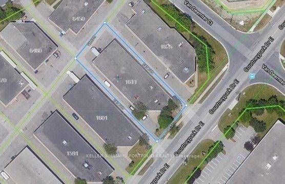 Standalone building in Courtneypark Dr.