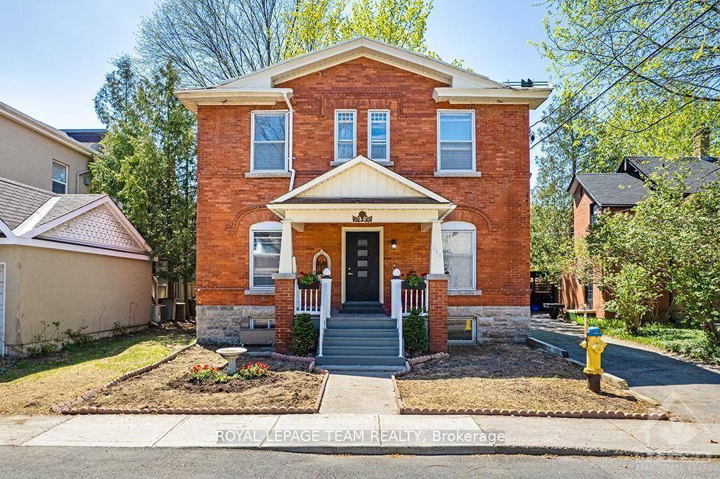 Welcome to 228 Augusta ! This 5 bedroom, 3 bathroom home is tucked away on a quiet street in the heritage designated area of Sandy Hill, a short walk to ...