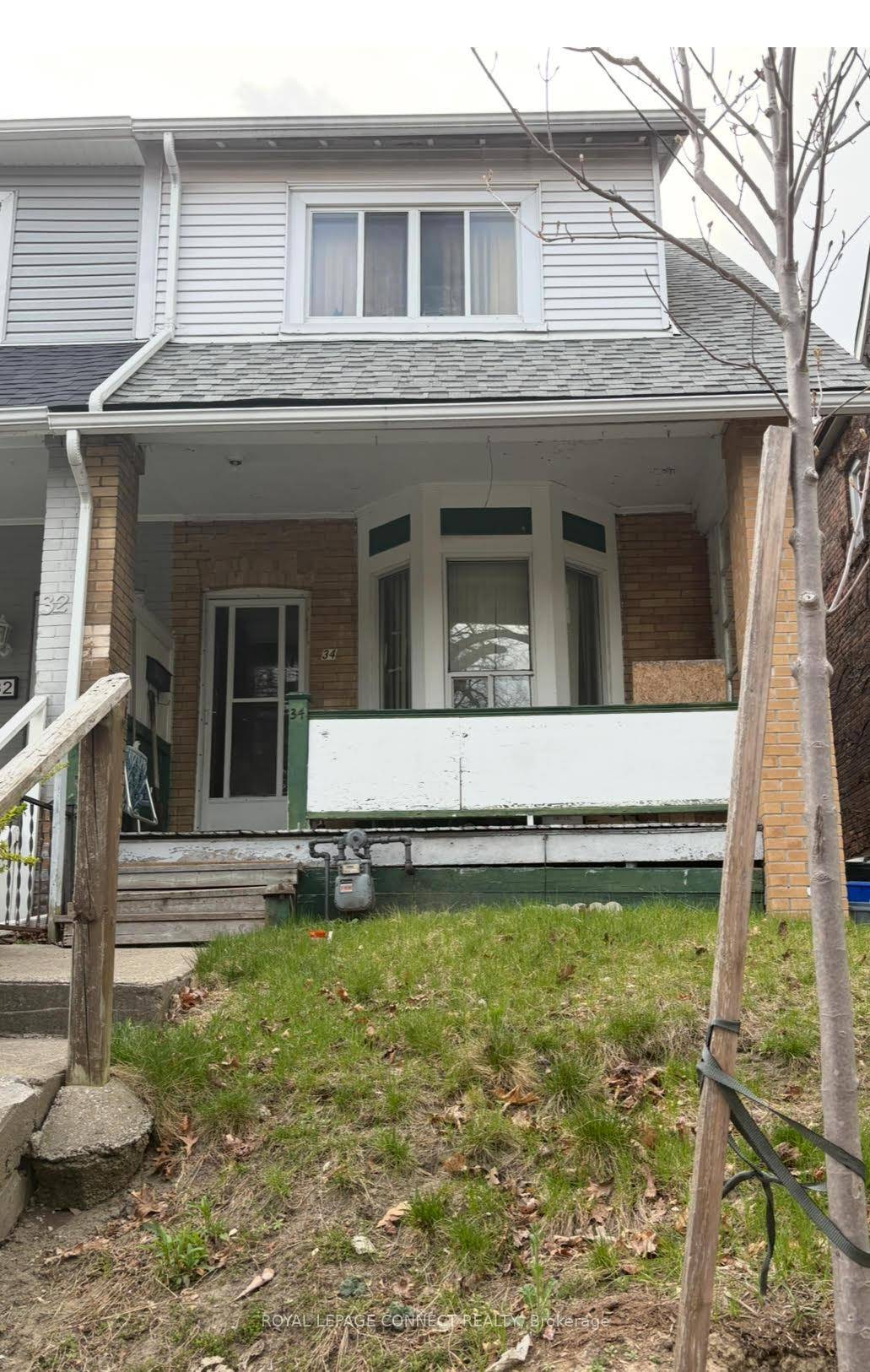 Welcome to 64 Kingsmount Park Rd a two storey, semi detached home nestled on a quiet, tree lined street in the sought after Upper Beaches.