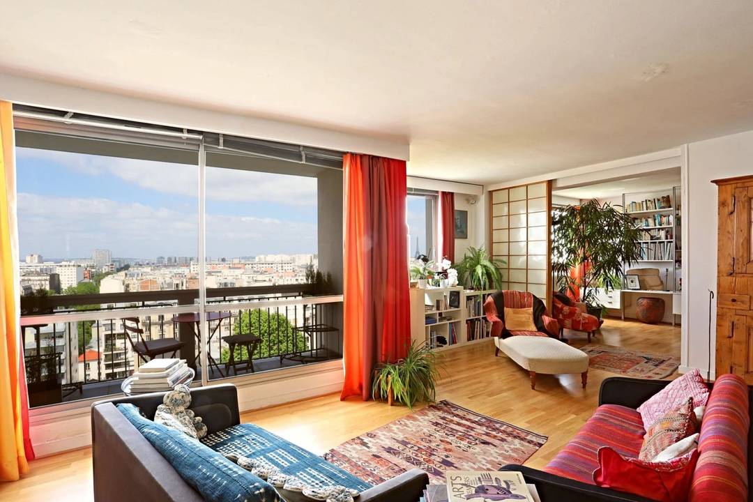Luxurious 4-Bedroom Apartment in Paris 14ème
