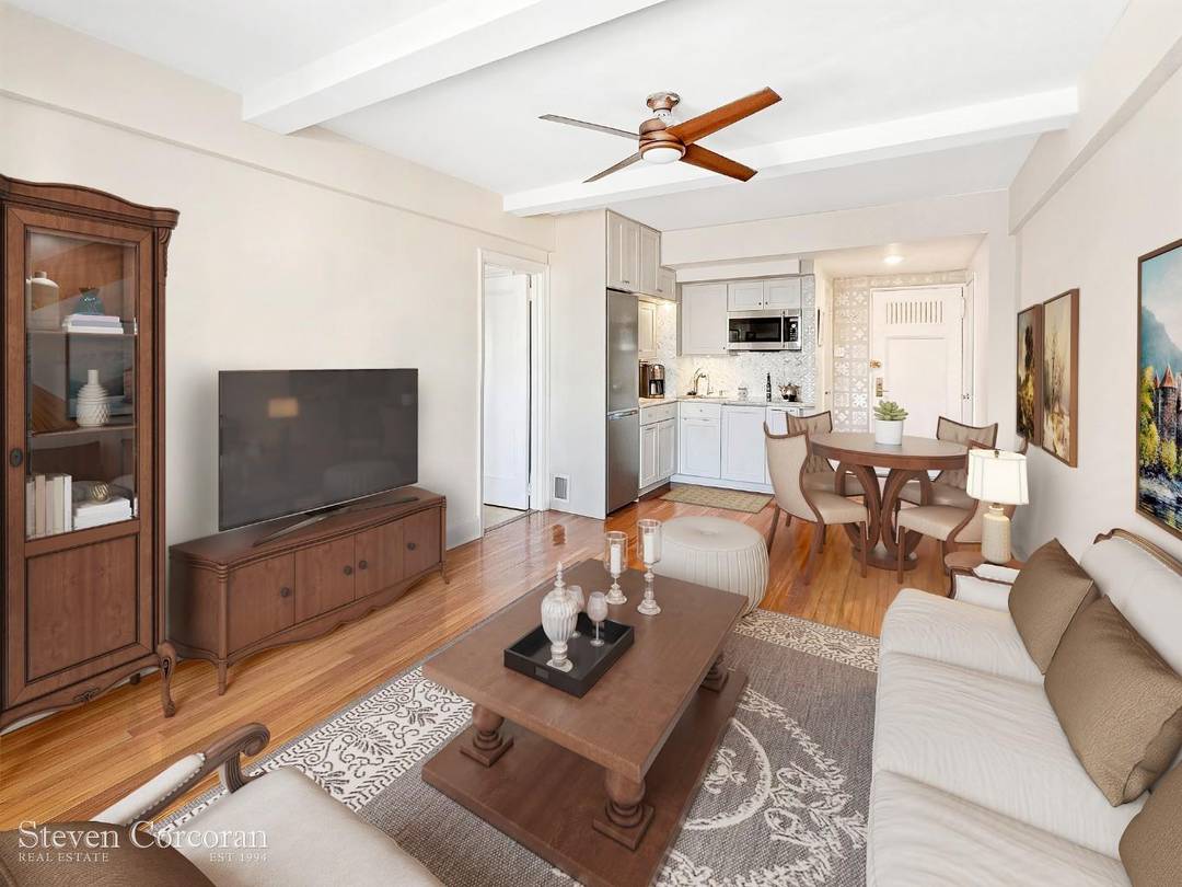 BEAUTIFUL ONE BEDROOM ! !