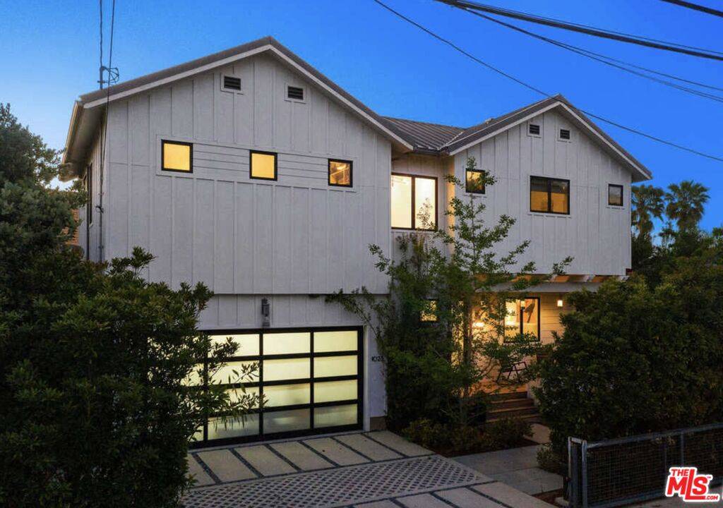 1023   Superba Ave 3BR Marina Del Rey La
