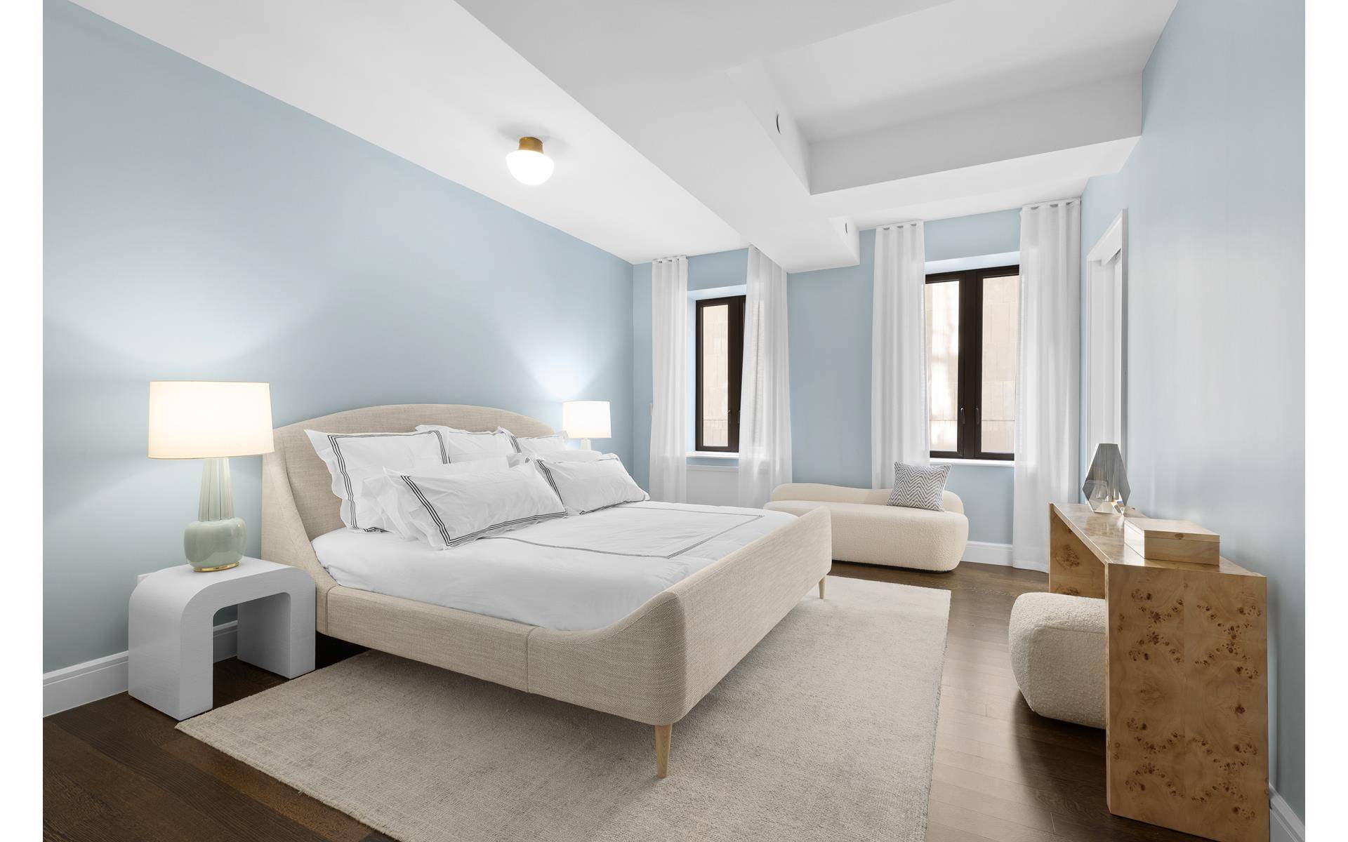 IMMEDIATE OCCUPANCY. Comprising just eight full floor residences, 220 East 20th Street offers exceptionally discreet living within Gramercy Square.