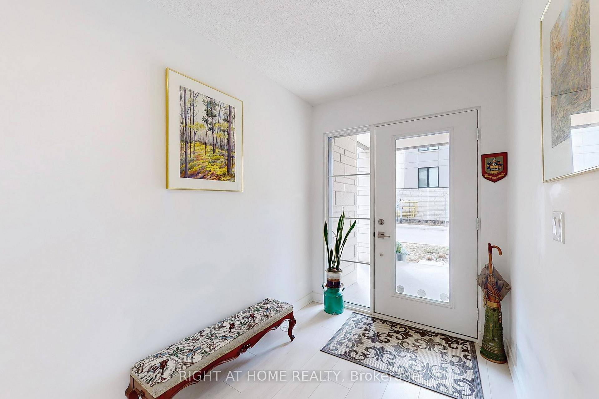 Welcome home to this exceptional end unit townhome located in the vibrant heart of Aldershot just a short walk to the GO Station, making it the perfect home for commuters.