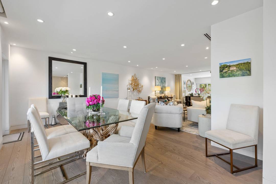 Renovated and move in ready, this 2 bedroom, 2 bathroom condo at 300 S Ocean Blvd is located in one of Palm Beach's most iconic full service buildings.