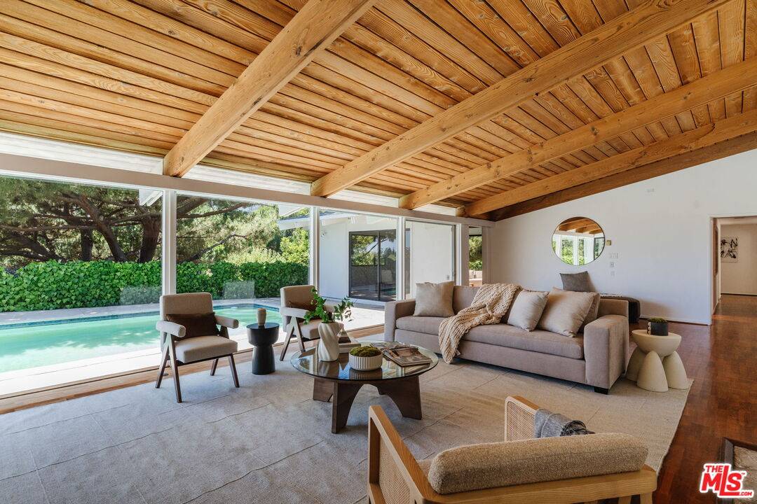 508   Tuallitan Rd 3BR Brentwood La