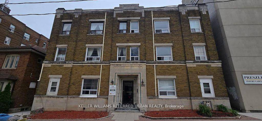 Welcome to your new home in the heart of Midtown Toronto !