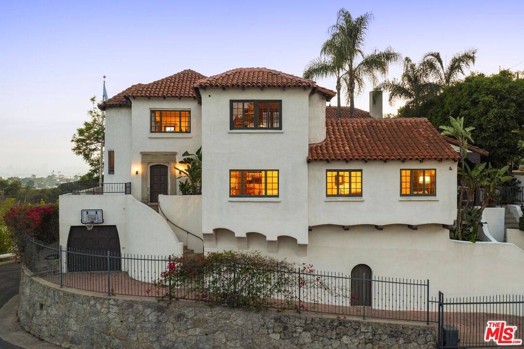 2801 Belden Dr 5BR Hollywood Hills East La