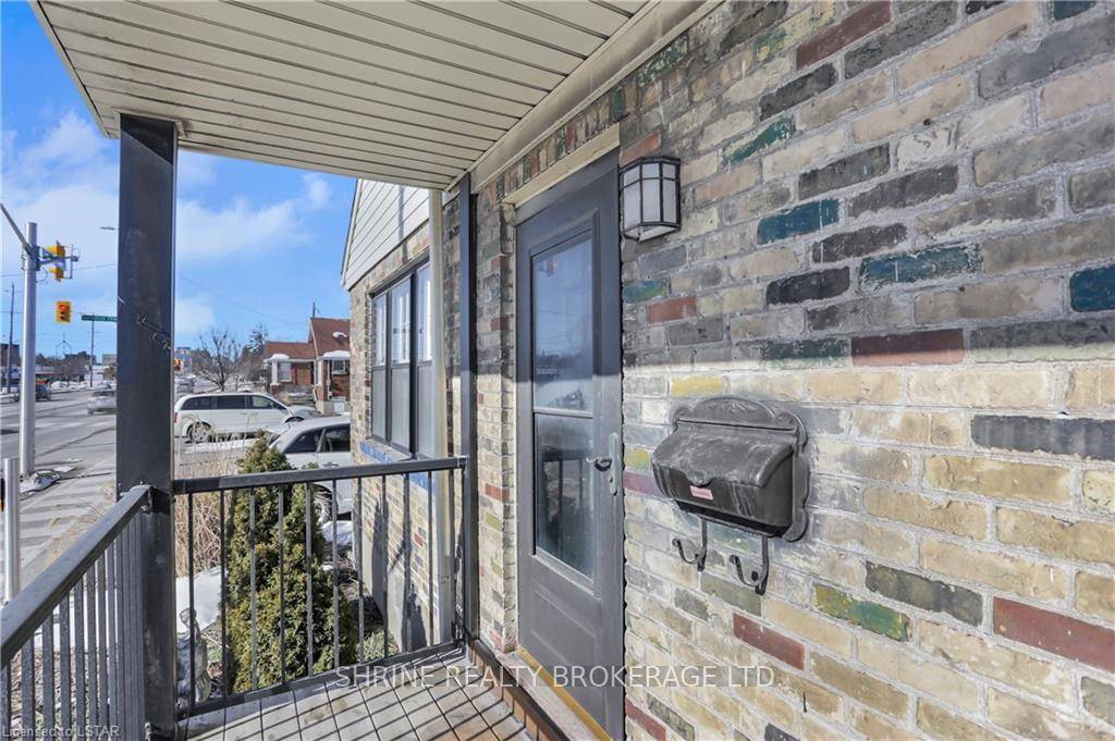 Endless Possibilities in a Prime Location !