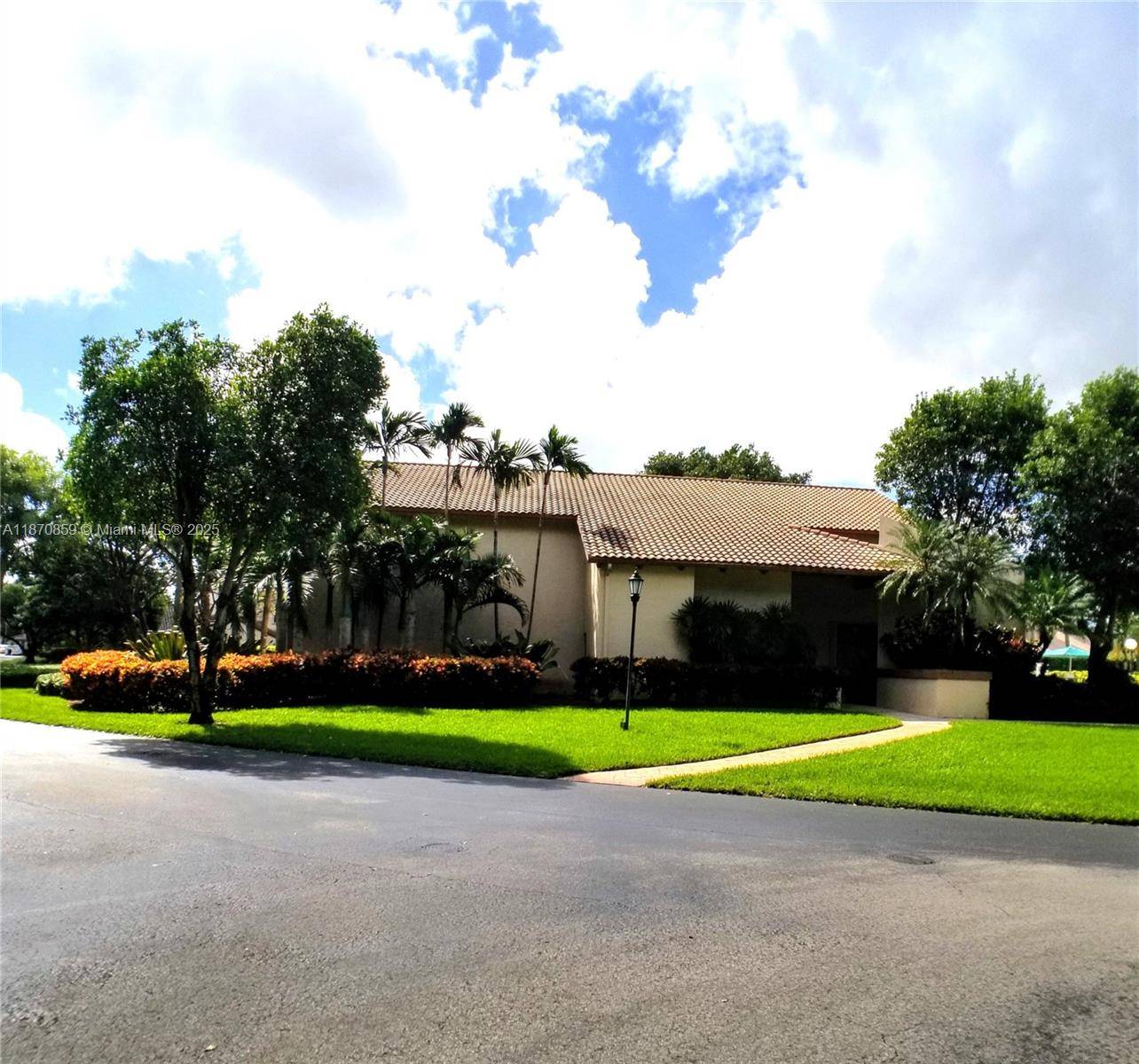 This well maintained 3 bedroom, 2 bath home with garage is located in the coveted, 24 hr guard gated Kings Court !