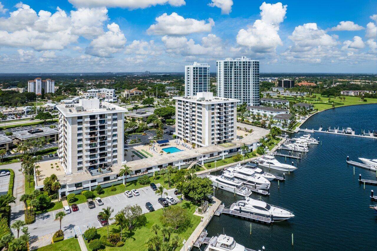 Presenting an elegantly updated 2 bedroom, 2 bathroom condominium ideally positioned on the 12th floor, boasting enchanting cityscape and sunset vistas.