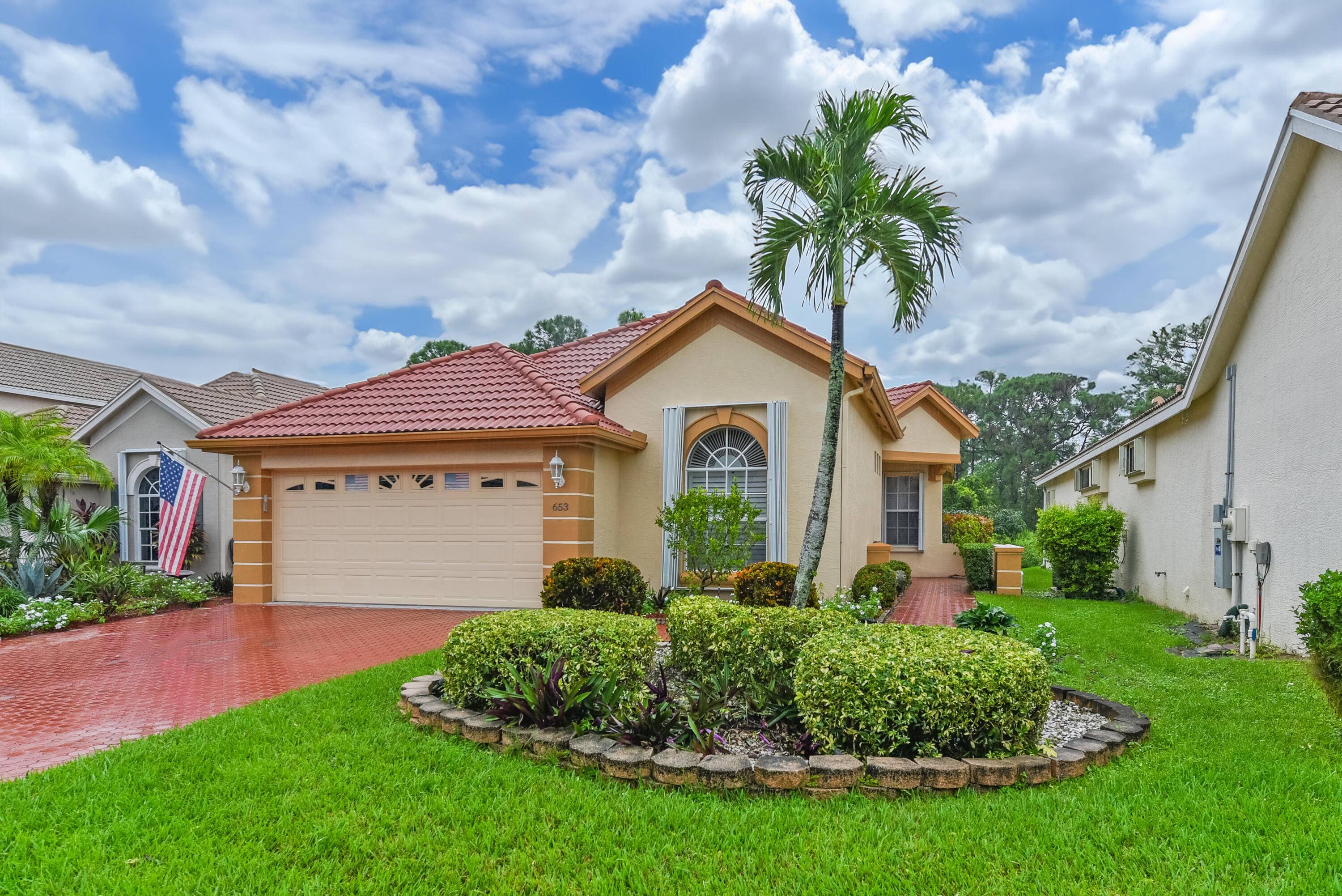 One owner home that was custom built with added on space located on a private cul de sac in Lake Charles.