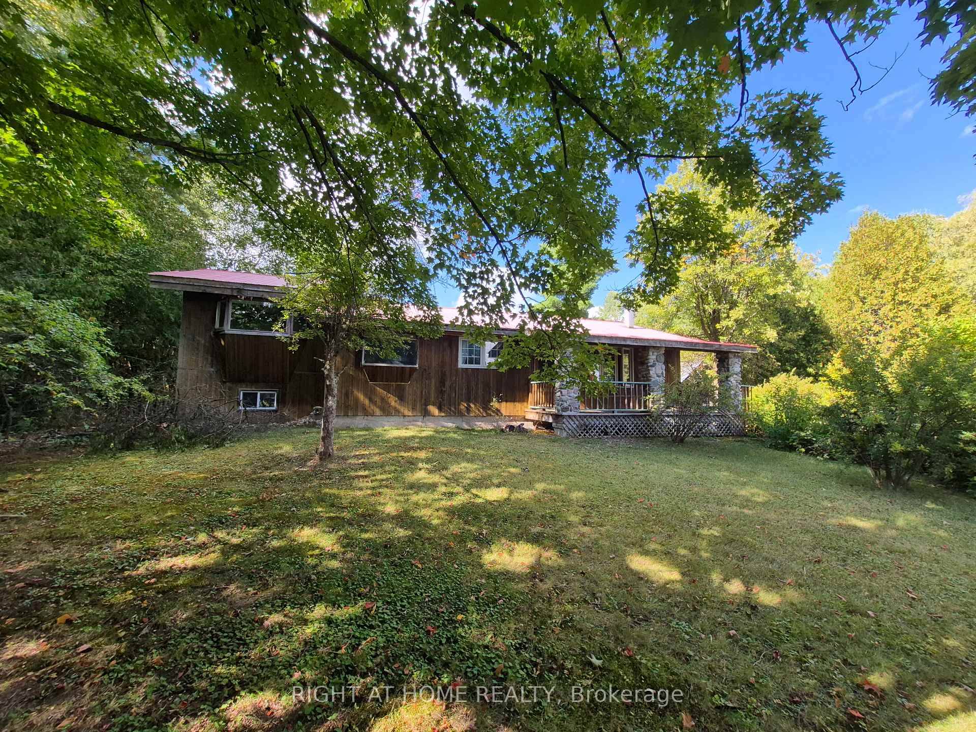 Well appointed on 17 acres !