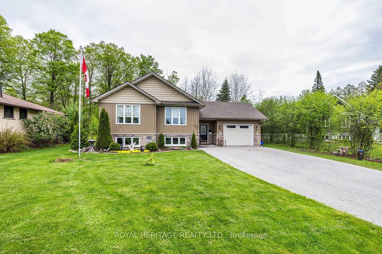 Custom Built Raised Bungalow on Expansive Lot Steps from Scugog Lake !