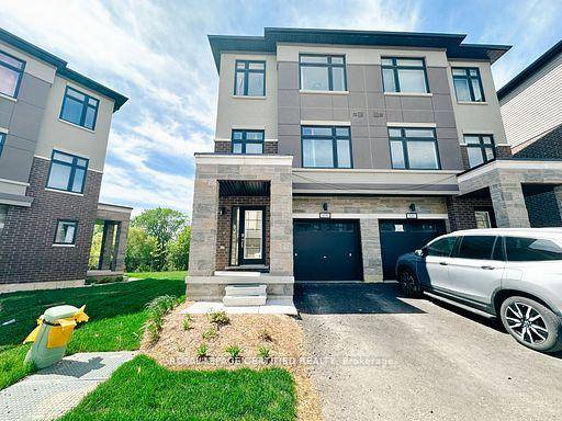 Prime Location ! Looking for A Tenants !