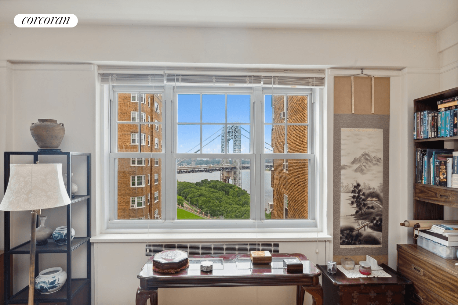 MOTIVATED SELLER ! BRING ALL OFFERS !