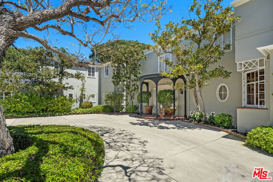 11080   Chalon Rd 7.0 Bel Air LA