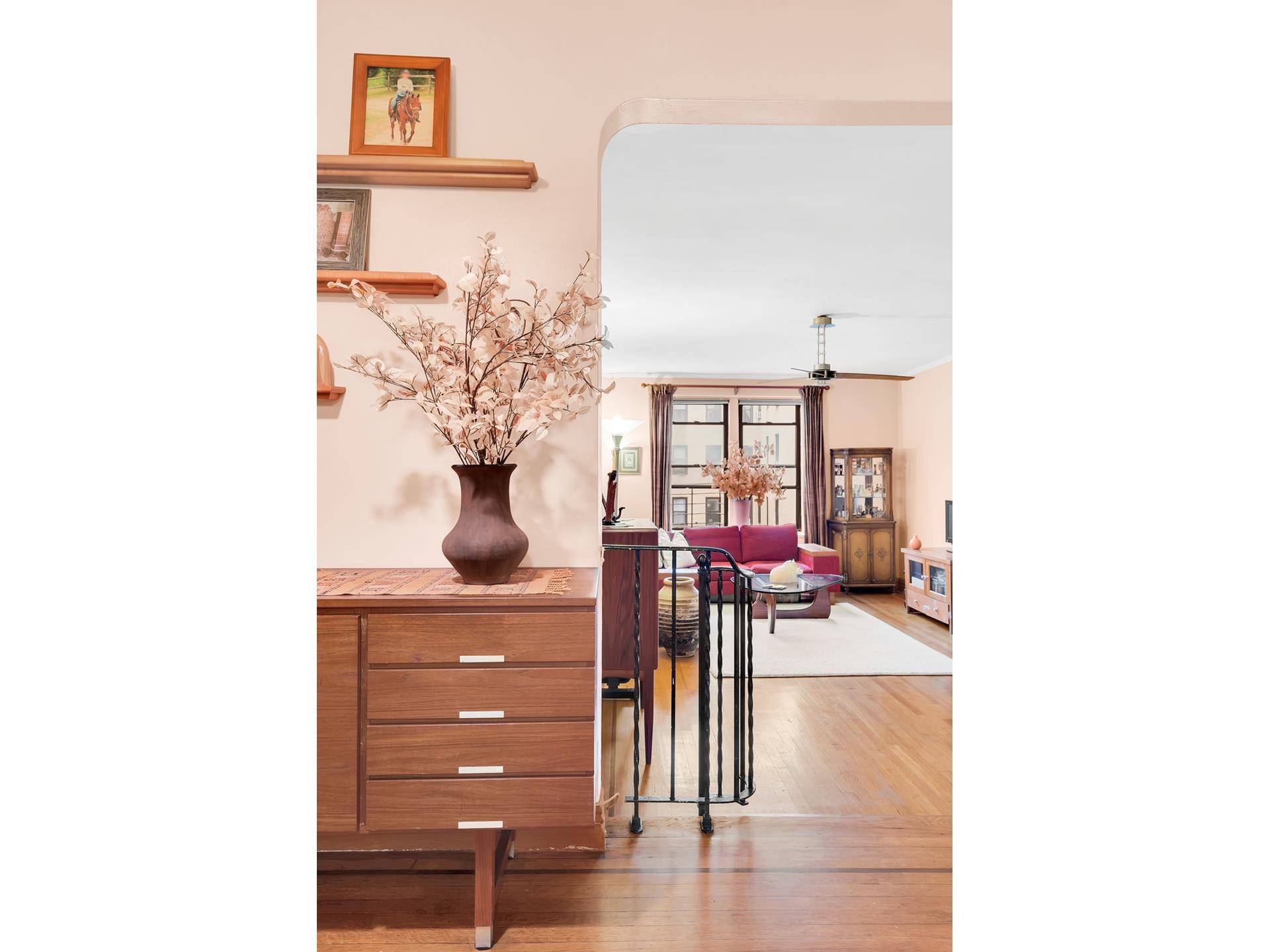 RARE TWO BEDROOM, TWO BATHROOM GEM WITH WASHER DRYER POSSIBILITY In a neighborhood celebrated for spacious apartments, this bright and beautifully laid out two bedroom, two bathroom home offers a ...
