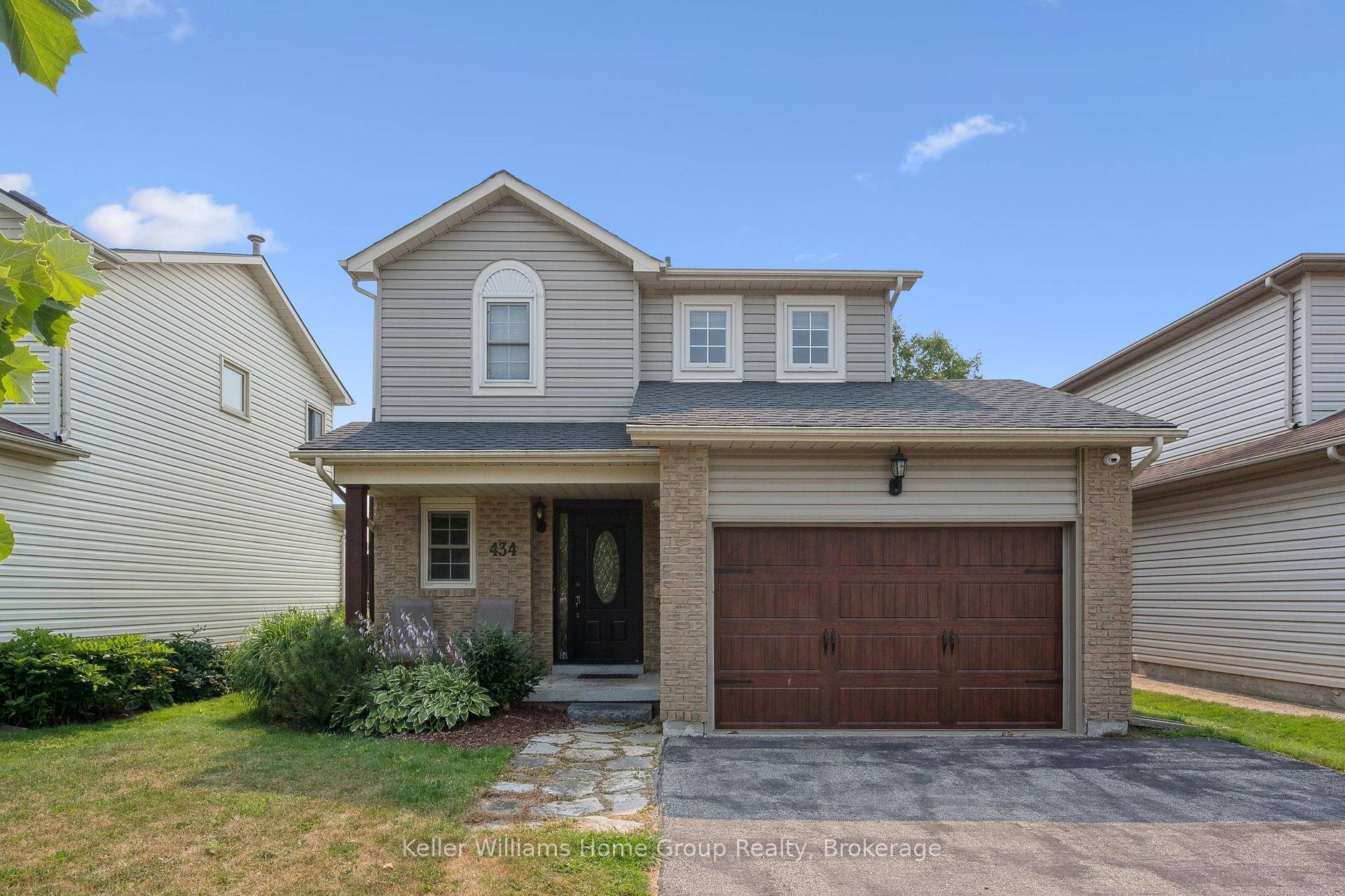 434 Black St is a beautifully maintained two storey home situated in a peaceful Fergus neighbourhood, ideal for families.