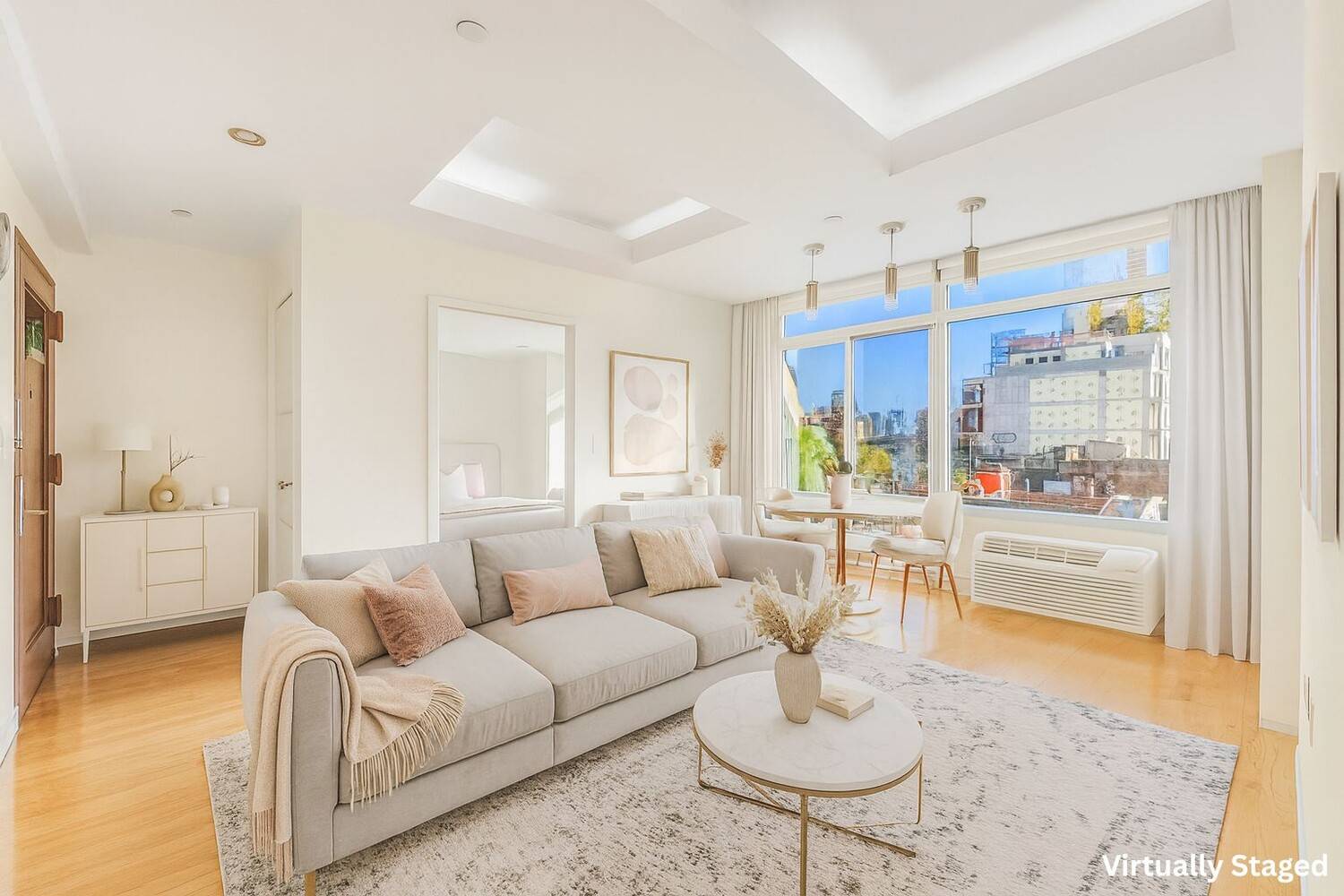 The Light. The View. The Downtown Energy Welcome to 55 Hester 8C !