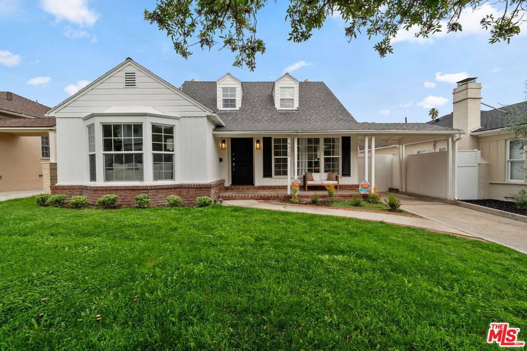 9325   Oakmore Rd 3BR Beverlywood La