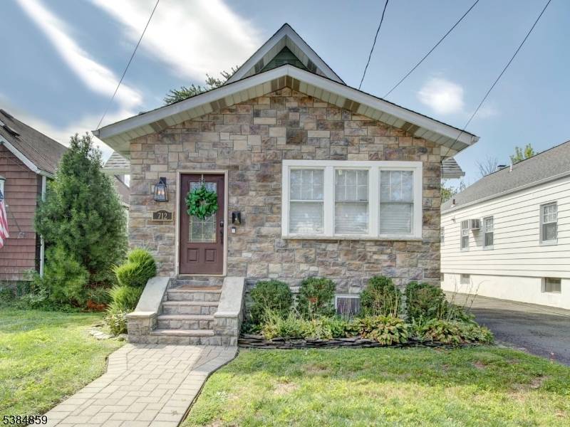 Welcome to 712 Elm Street in Roselle Park, NJ a charming 2 bedroom, 2 bath single family home.
