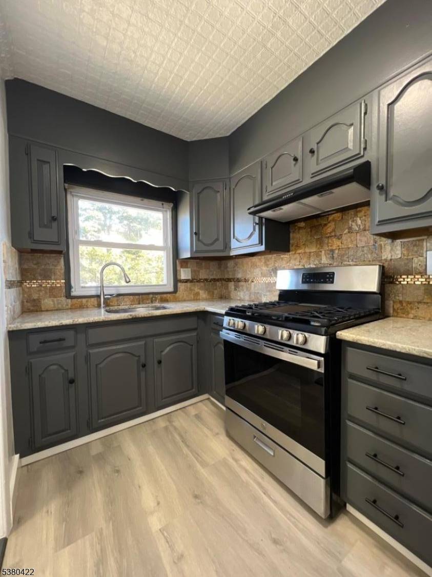 Welcome to an Incredible Investment Opportunity Clifton !