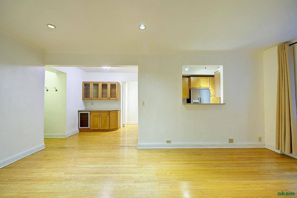 Large Ground floor two bedroom with lovely East facing, Garden Views.