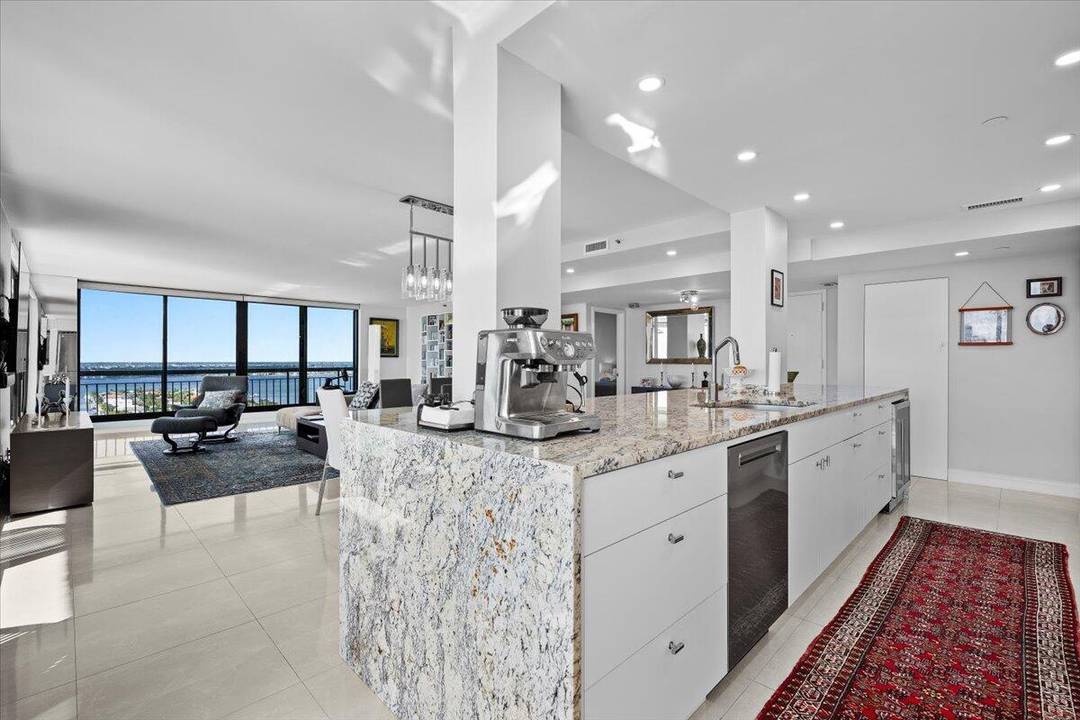 INTRODUCING 2004 EAST TOWER AT MARTINIQUE 2 ON SINGER ISLANDEXQUISITE RESIDENCE OFFERING BREATHTAKING OCEAN AND INTRACOASTAL VIEWS FROM EVERY ROOM.