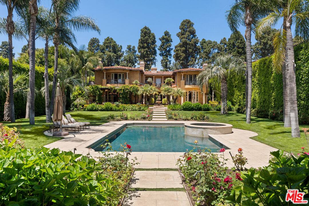 1008   Lexington Rd 7BR Beverly Hills Post Office | B.H.P.O. La