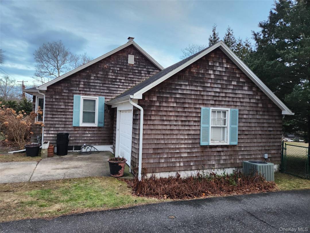 Great Opportunity ! ! Fair condition, 2BR, 1BATH.