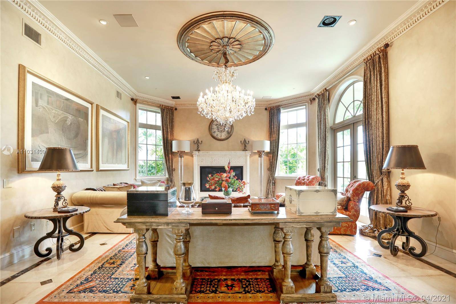 Welcome to Fisher Island Valencia Estates, one of a kind gated community on the island.