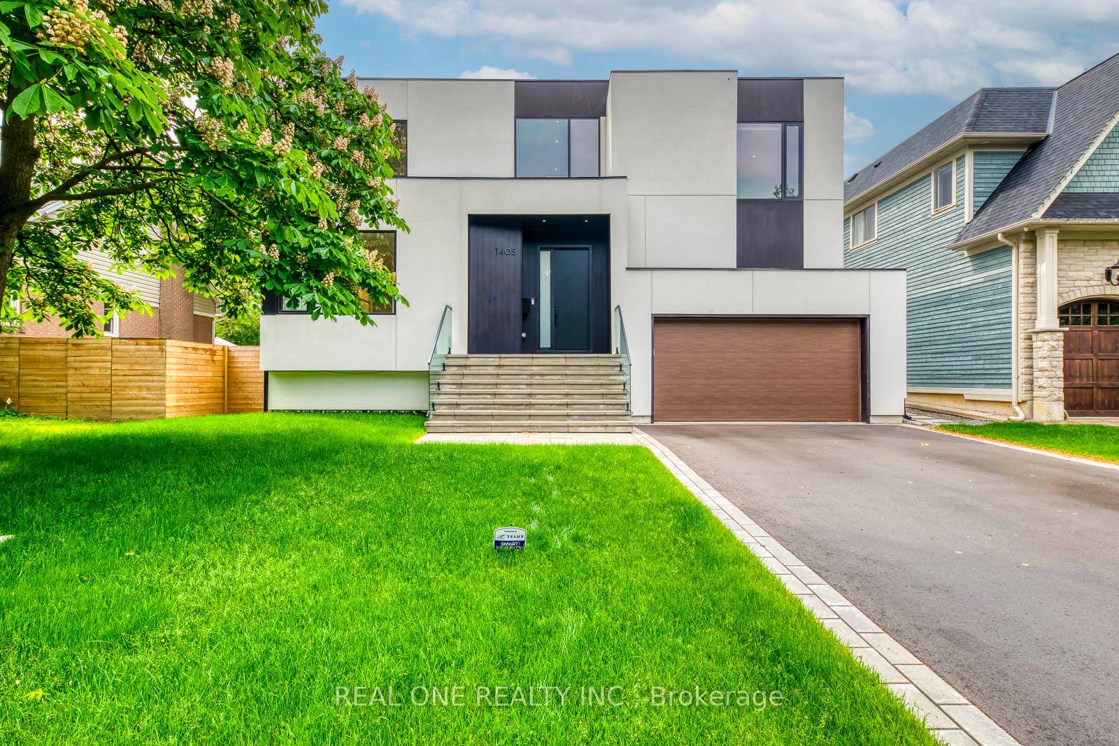 Welcome to 1405 Acton Crescent, Oakville an architectural masterpiece in Southeast Oakville's prestigious enclave.
