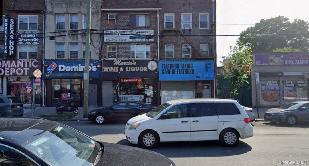 Very large 4 bdrms apartment available on Flatbush ave.