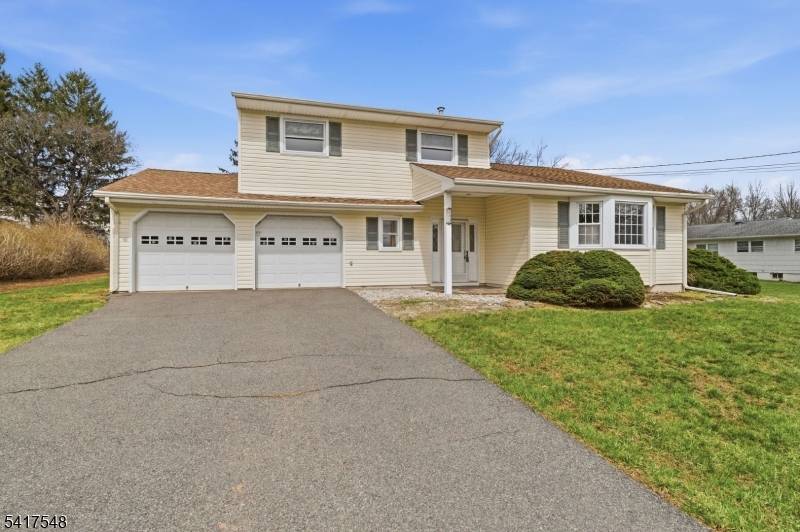 3 bedroom, 1. 5 bath home located in a desirable neighborhood of Bridgewater.