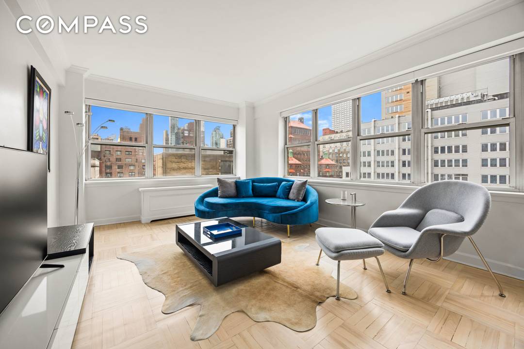 Welcome to a world of elegance and convenience at 80 Park Avenue.