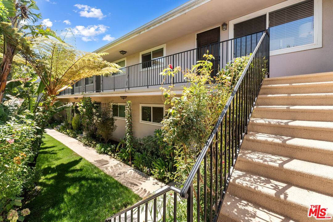1517 Harvard St 1BR Santa Monica La