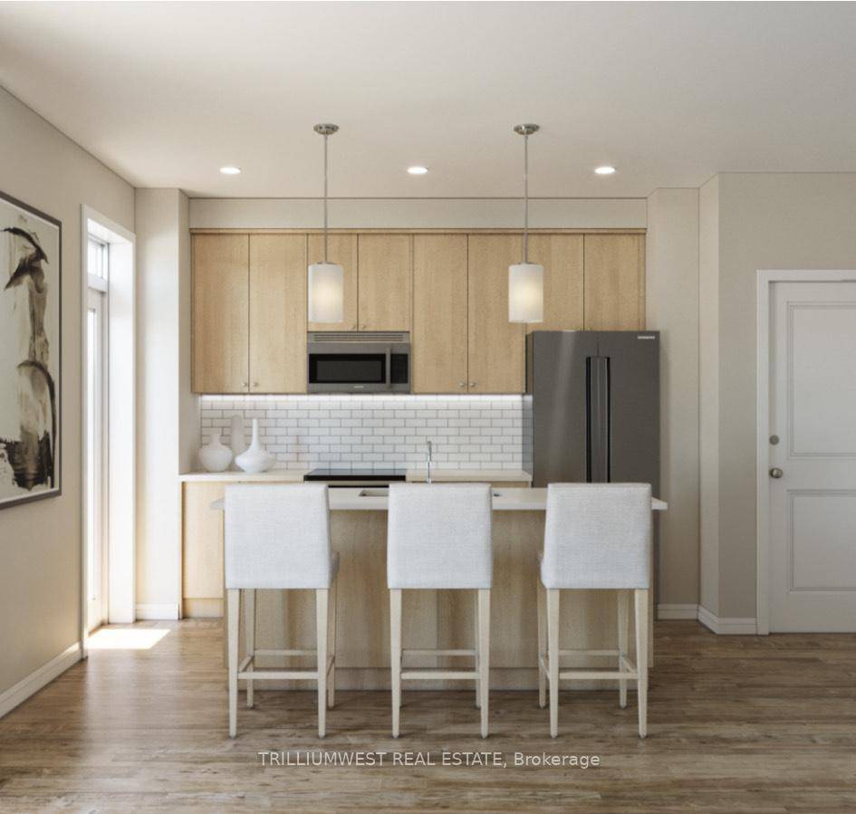 QUICK MOVE IN AVAILABLE !